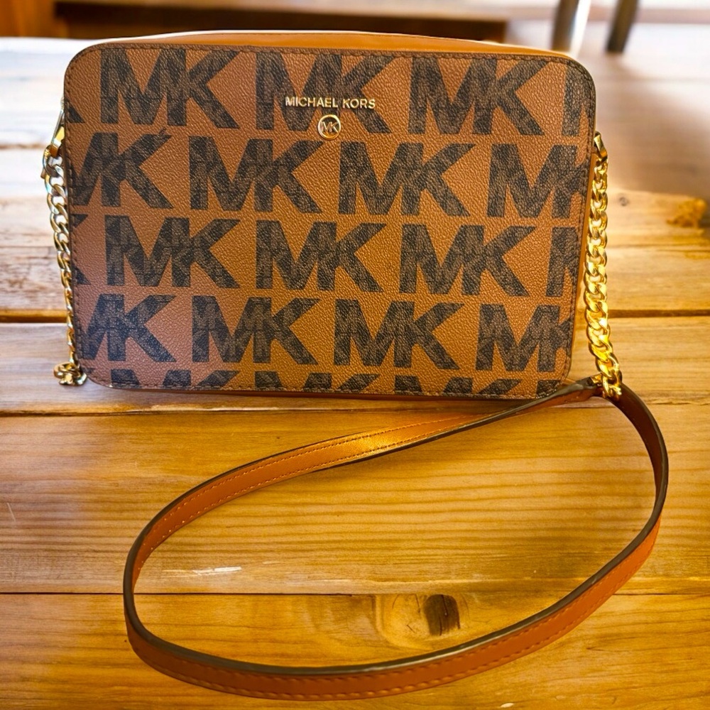 Michael Kors Crossbody